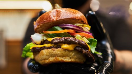 6 Underrated Burger Chains You'll Wish You Knew About Sooner