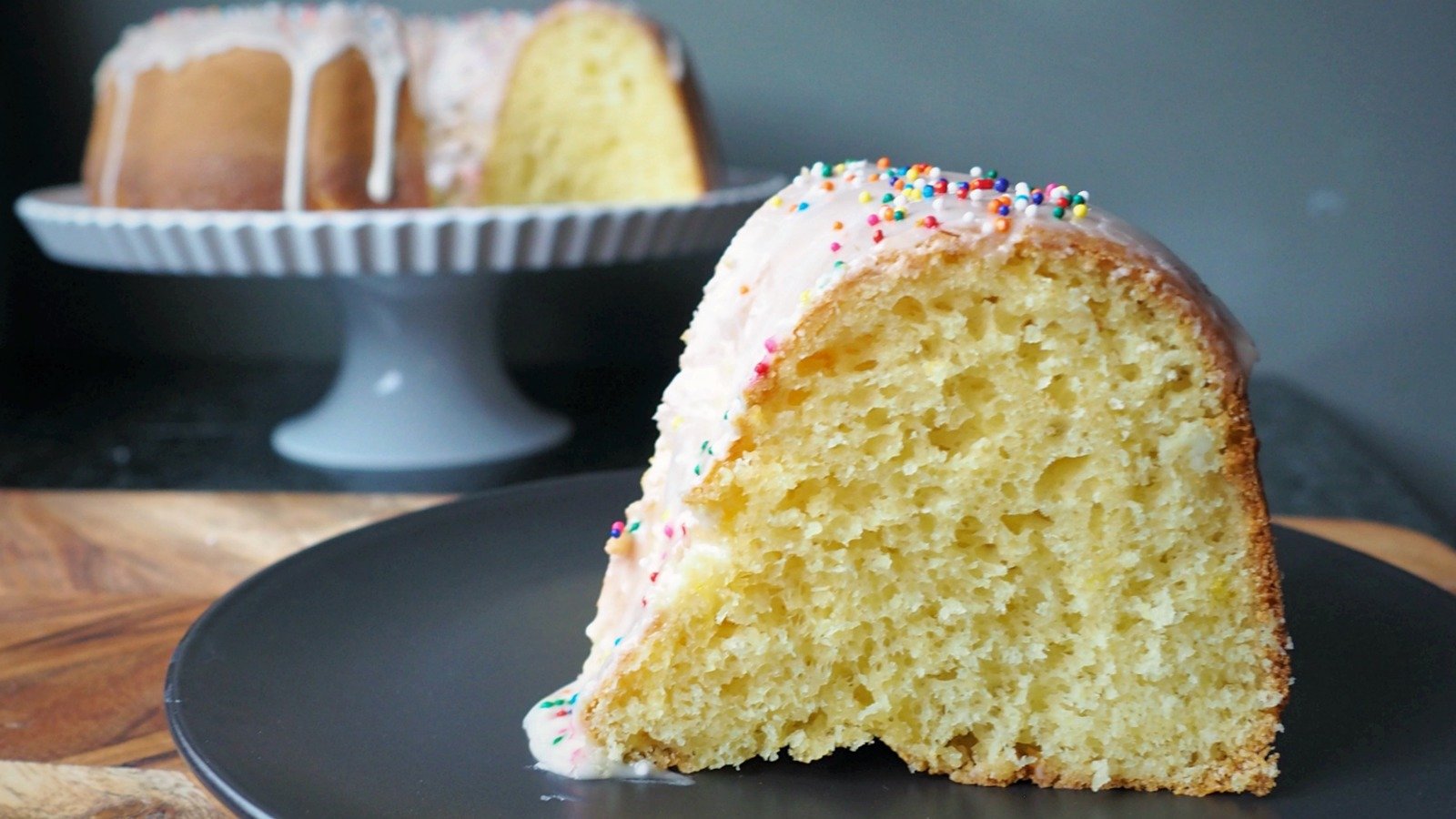 3-Ingredient Vanilla Cake Recipe - Mashed