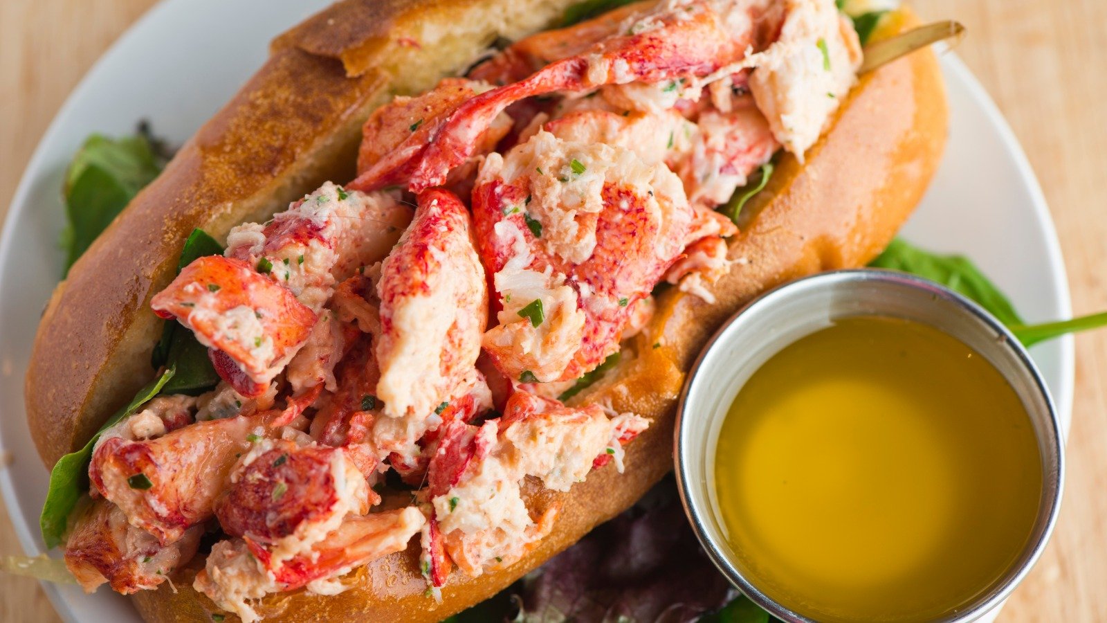Why You Should Think Twice Before Ordering Lobster At A Fancy Restaurant