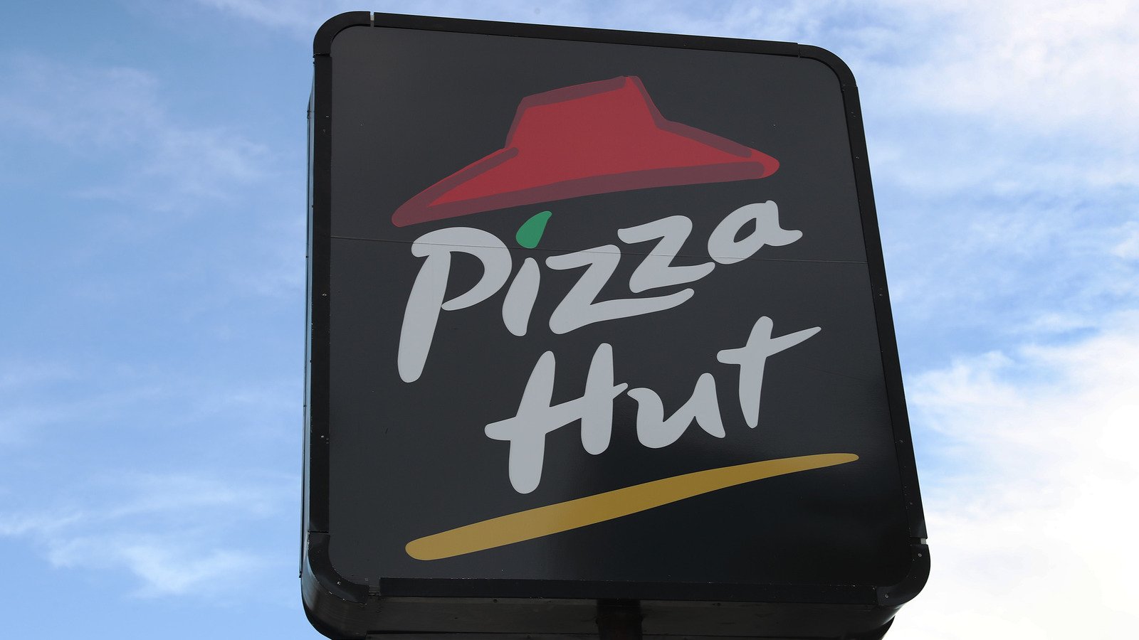 Popular Pizza Hut Menu Items Ranked Worst To First