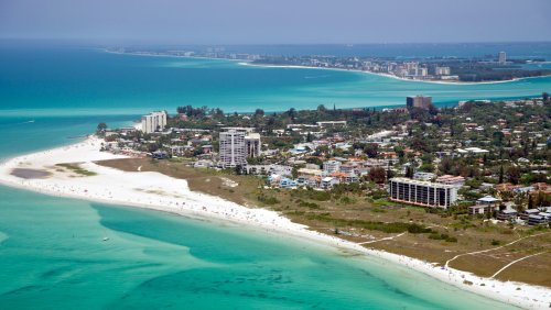 This Beachside Florida City Has Some Incredible Seafood Restaurants - Mashed