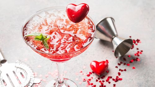 15 Valentine Cocktails To Turn Up The Romance