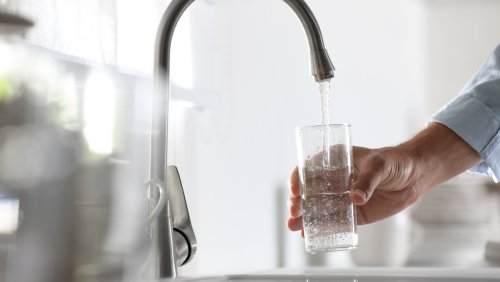 The Best Drinks To Keep You Hydrated (& It's Not Water)