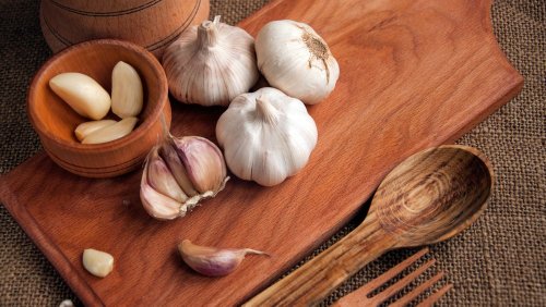 You've Been Storing Garlic Wrong. Here's The Right Way To Do It - Mashed