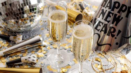 Ways To Glam Up Your New Year's Eve Party For A Gorgeous Start To 2023