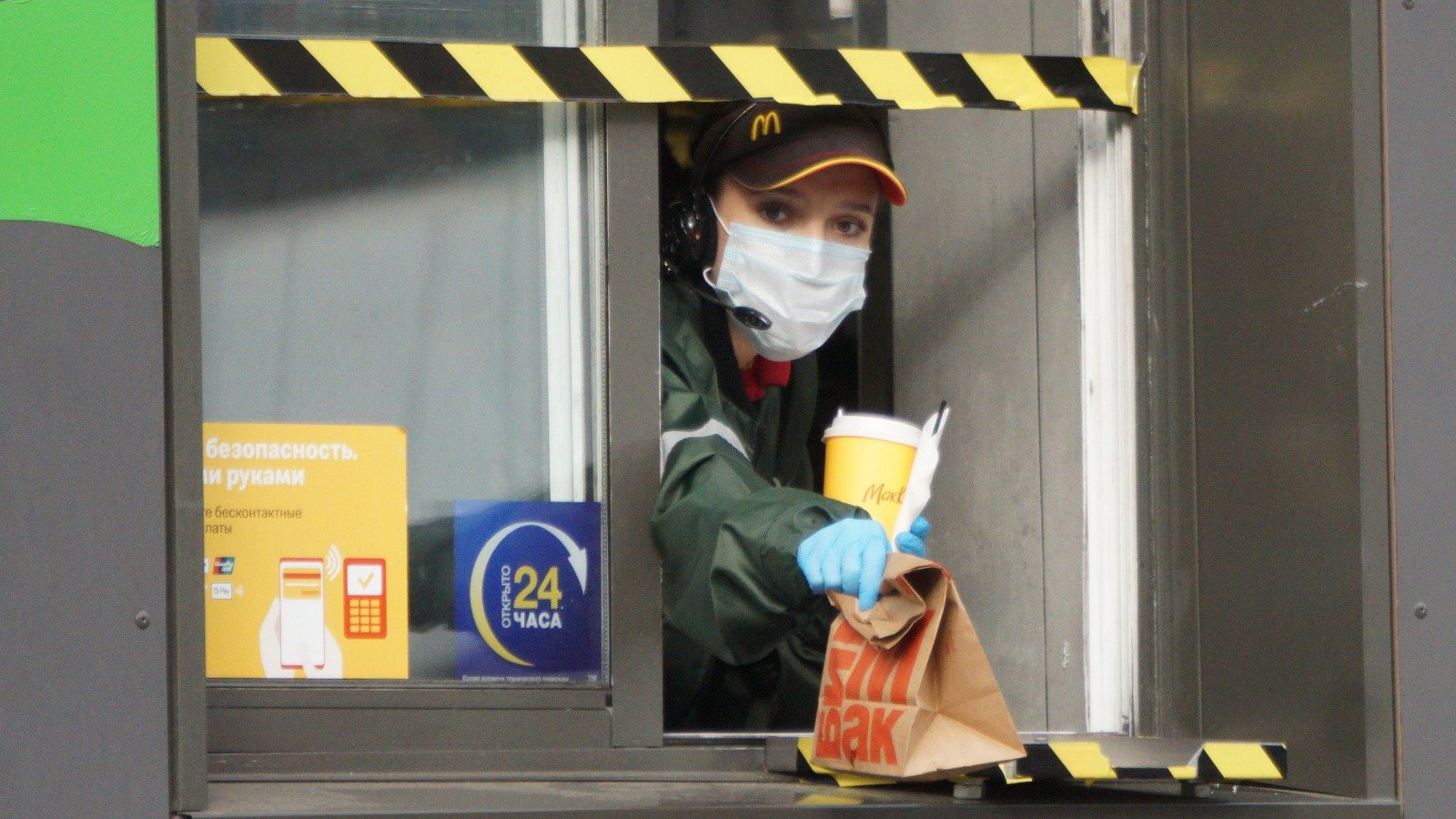 Fast Food Is Thriving During The Pandemic. Here's Why That's A Real Problem - Mashed