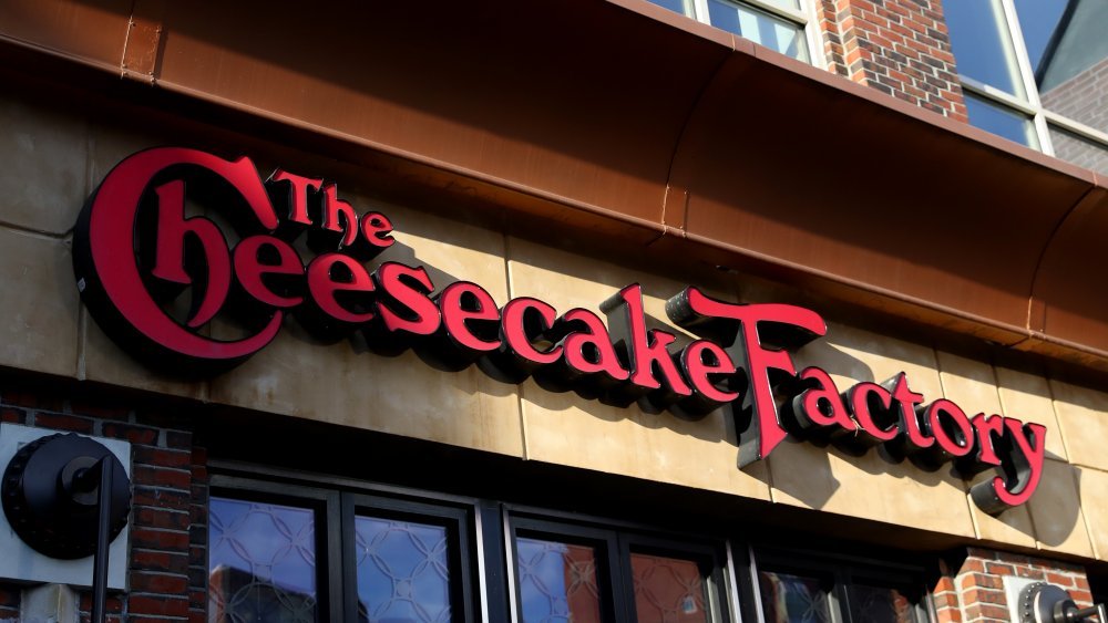 You Can Now Make Cheesecake Factory's Sangria At Home