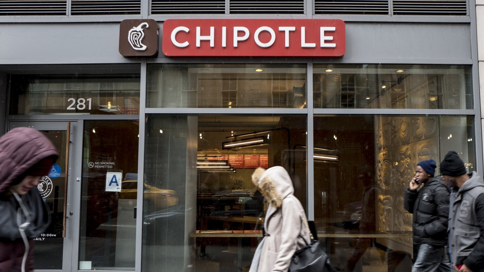 This Is What It's Really Like To Work At Chipotle - Mashed