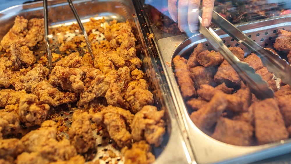 Why You Should Absolutely Never Touch The Fried Foods At The Buffet