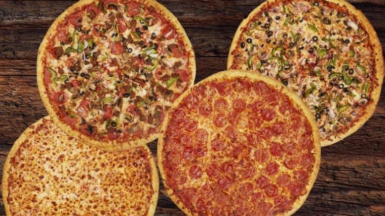 The Costco Pizza Hack You Need To Know