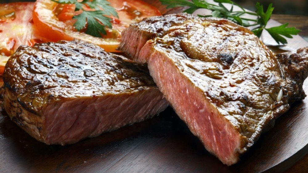 Mistakes Everyone Makes When Cooking Steak