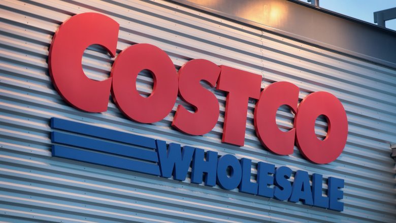 Mistakes Everyone Makes When Shopping At Costco - Mashed