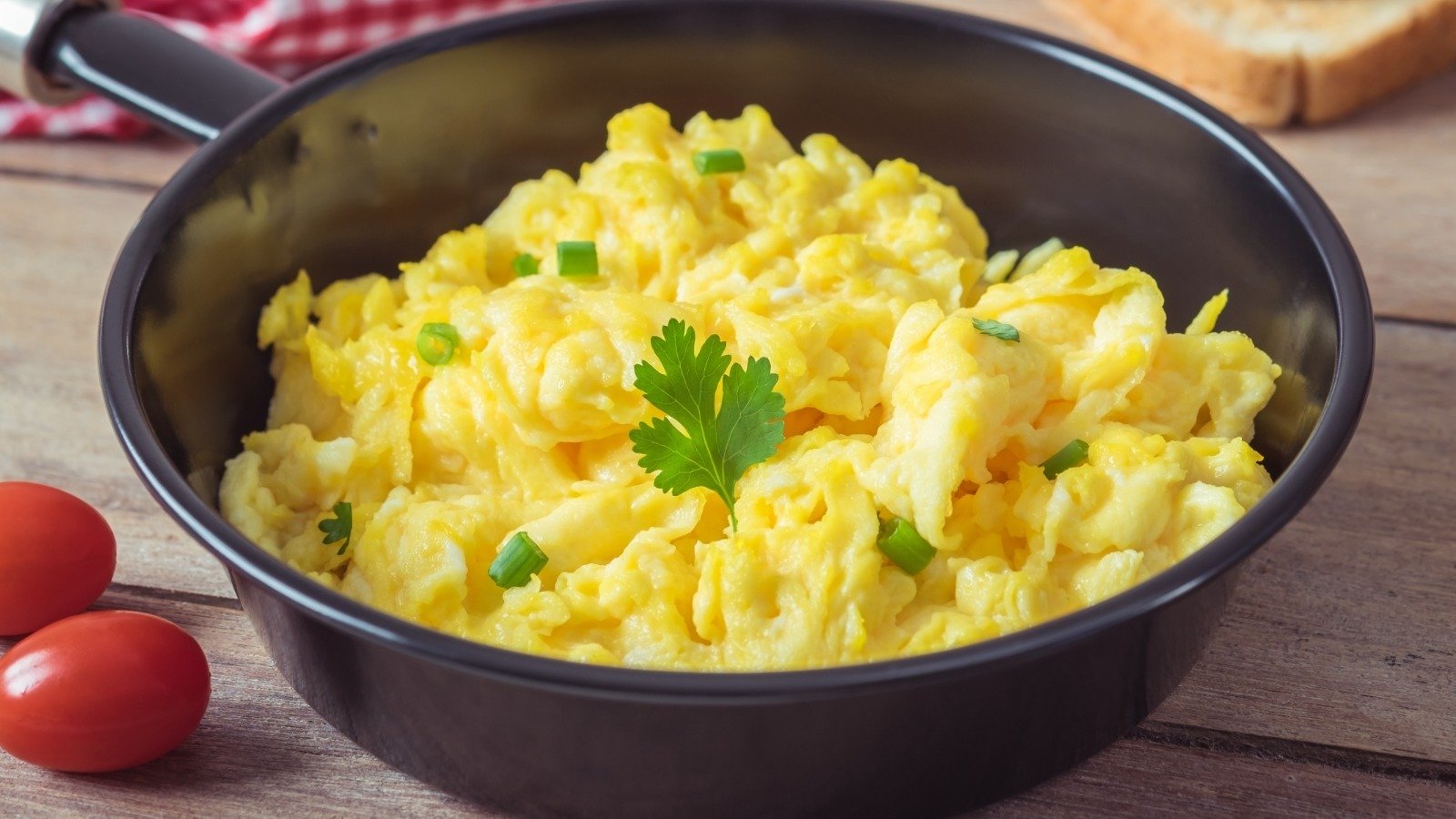 Do You Add Water Or Milk To Eggs (Because It Really Does Matter)?