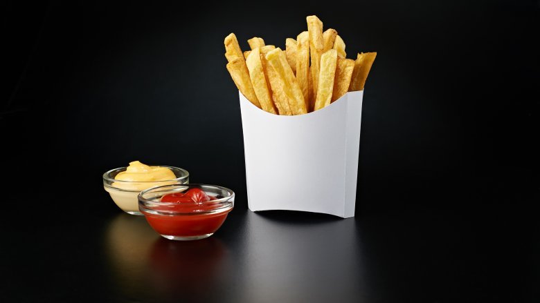 How Fast Food Restaurants Really Make Their French Fries Crispy