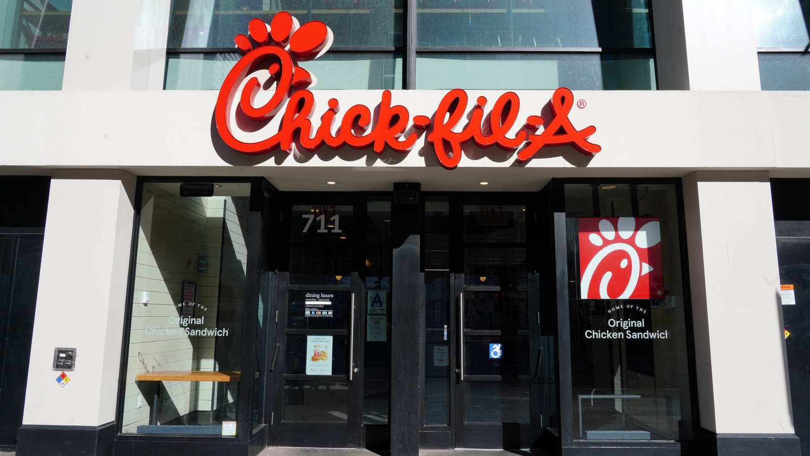 What Actually Happens If You Say 'My Pleasure' To A Chick-Fil-A Employee - Mashed
