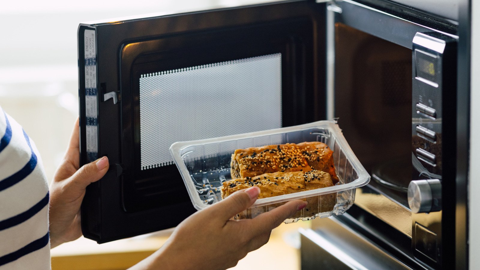 The Only Frozen Dinners Worth Your Dollar - cover