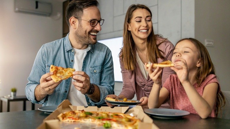 Chain Cheese Pizzas Ranked Worst To Best