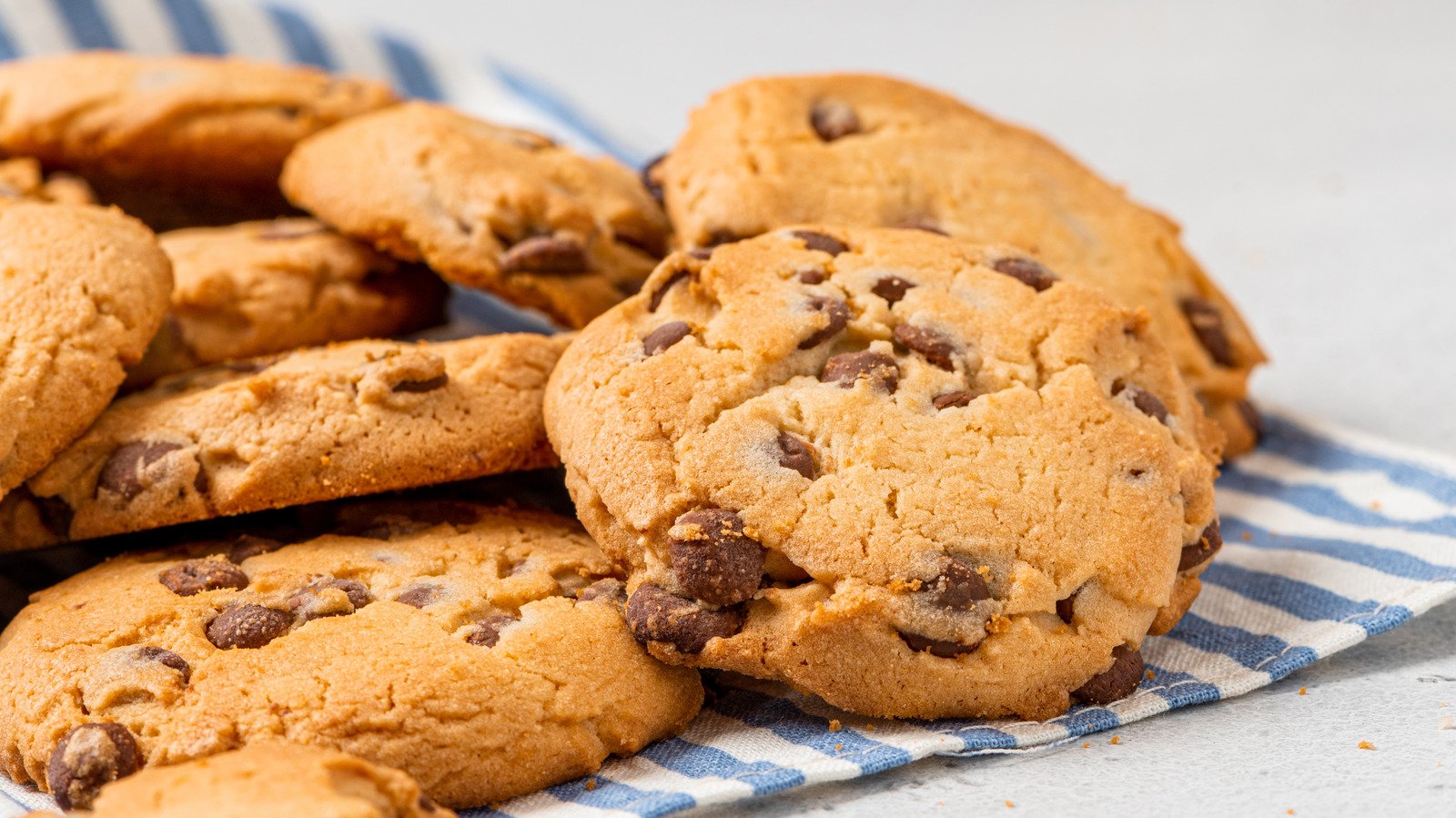 Fast Food Chocolate Chip Cookies Ranked From Worst To Best - Mashed