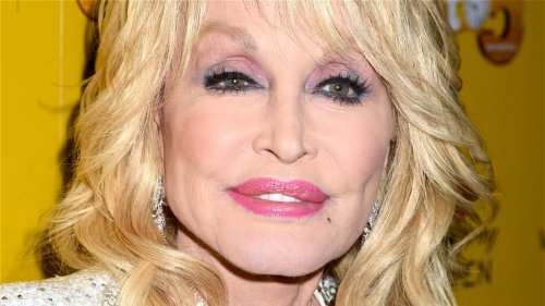 Dolly Parton Spilled The Tea On Her Ultimate Birthday Cake | Flipboard