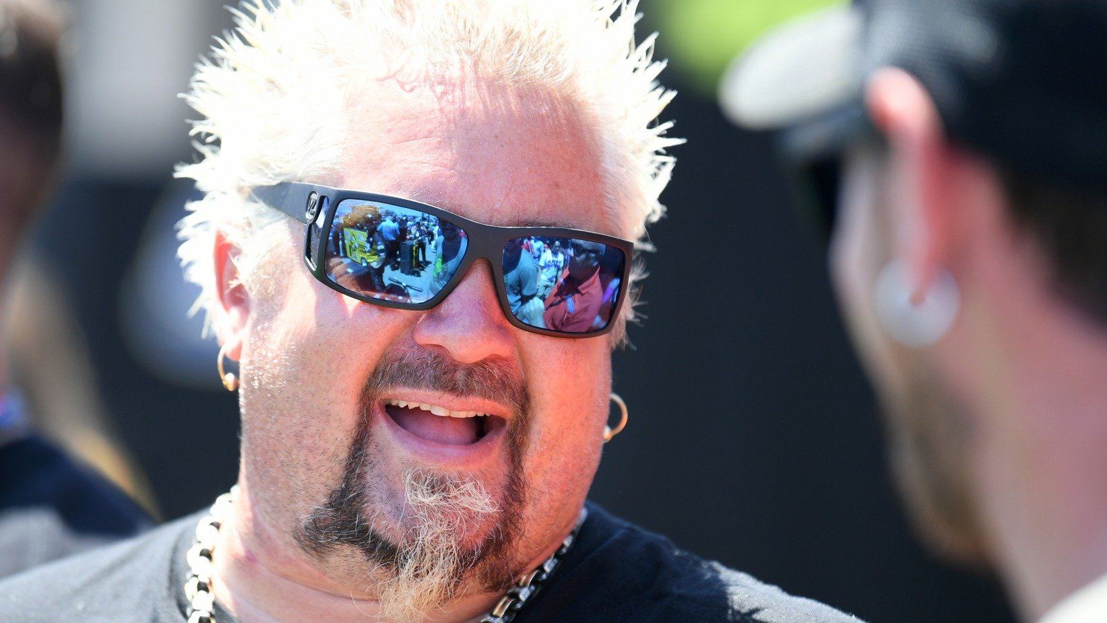 Here's Why You'll Never See Bad Food On Diners, Drive-Ins And Dives