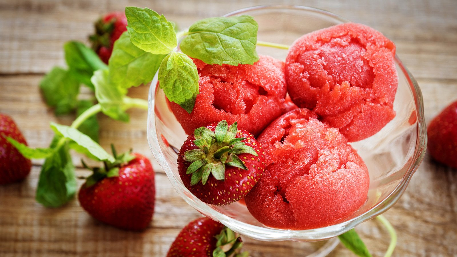 Sherbet Vs. Sorbet: What's The Difference?