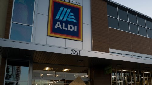 Aldi's $30 Thanksgiving Dinner Is A Total Steal