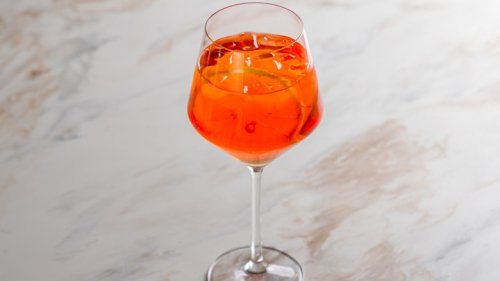 Mix Your Aperol With Ginger Beer For A Spicy Fall Cocktail