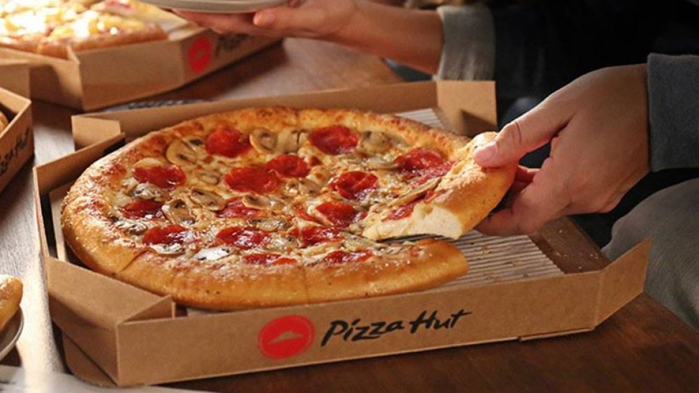 Discontinued Pizza Hut Items We Miss The Most