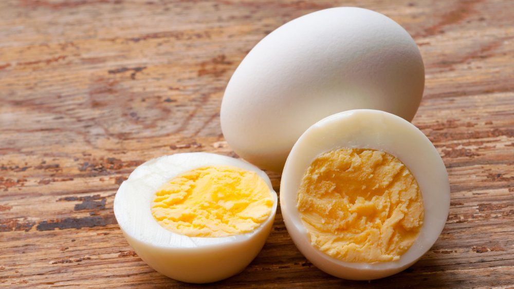 The Biggest Mistake You're Making With Hard-Boiled Eggs