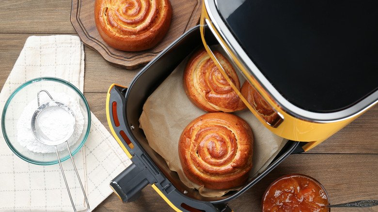 It's Time To Start Making These Breakfast Foods In The Air Fryer - cover