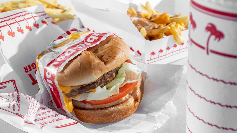 5 In-N-Out Burgers You Won't Find On The Menu - cover