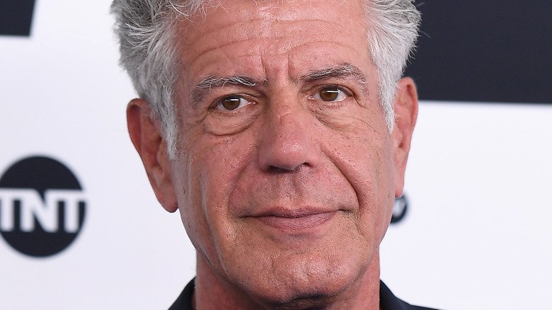 False Facts To Stop Believing About Anthony Bourdain's Death