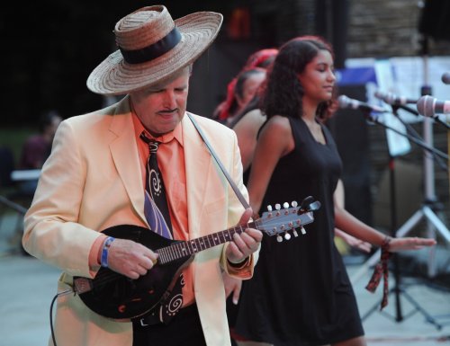 Florence musician Johnny Memphis marks 70th birthday with Iron Horse Music Hall concert