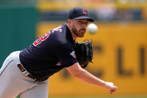 Red Sox's 'Aquaman' hasn't had haircut in 3 years, grew up rooting