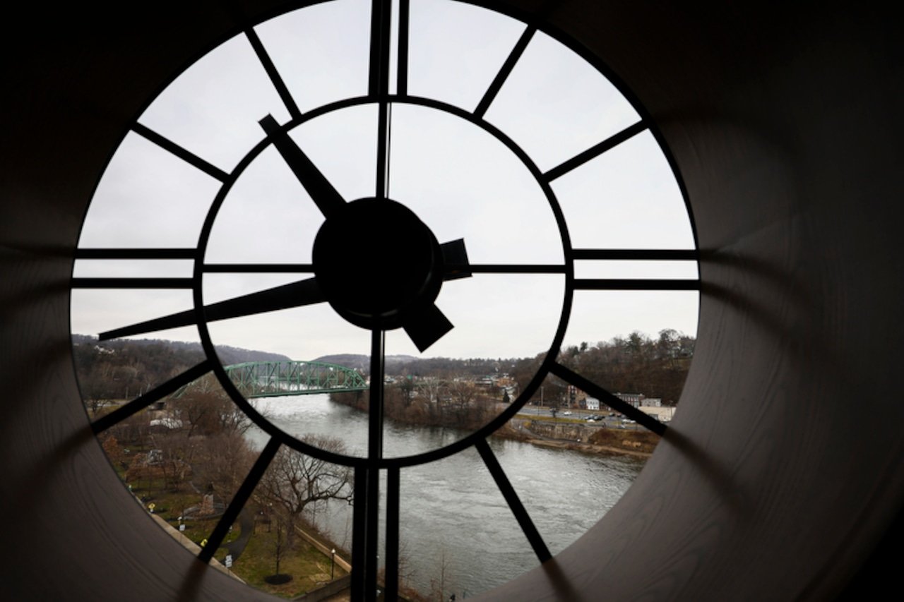 Daylight Saving Time 2024 Don’t to turn your clocks back on