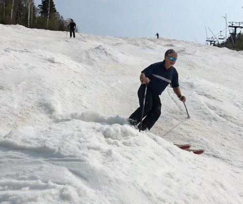 This New England mountain is open for skiing Memorial Day weekend