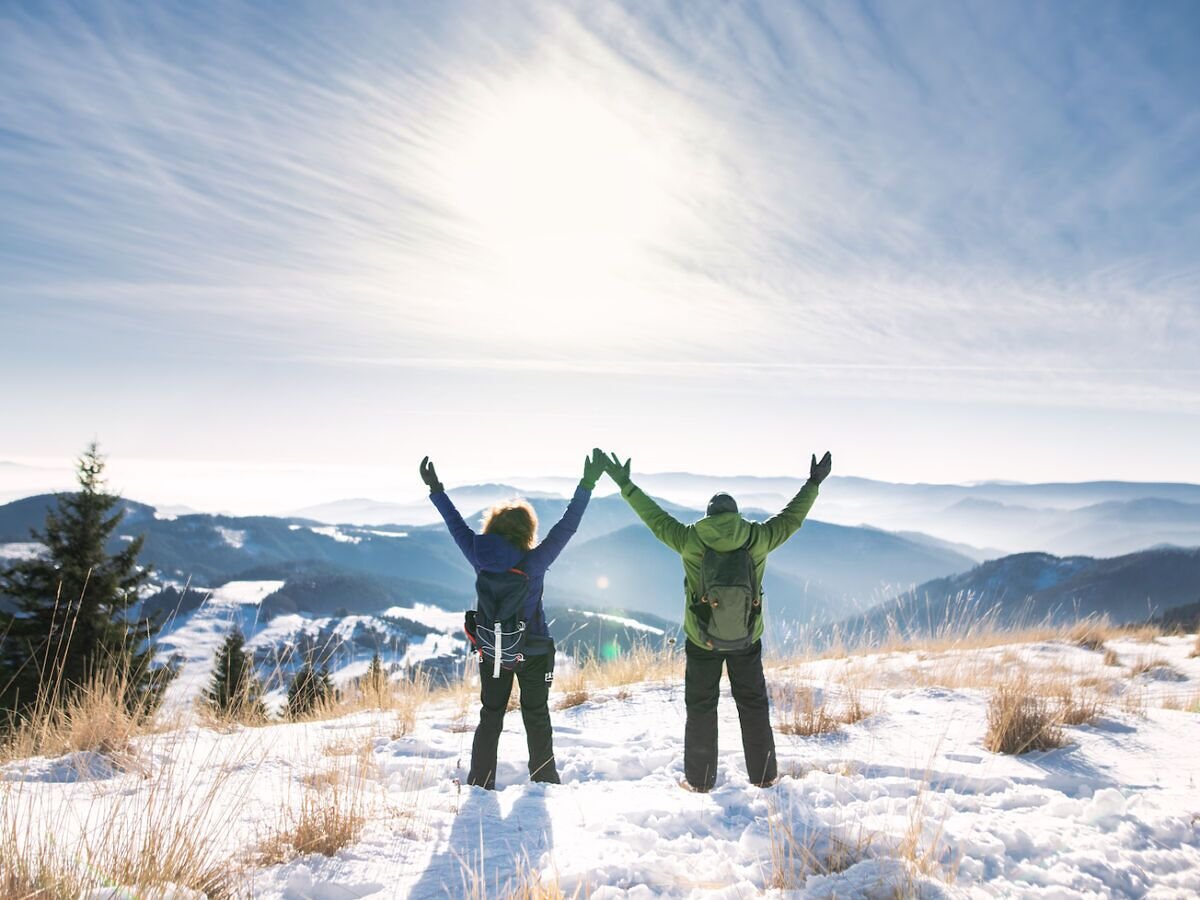 10 Tips for Safe and Comfortable Winter Hiking