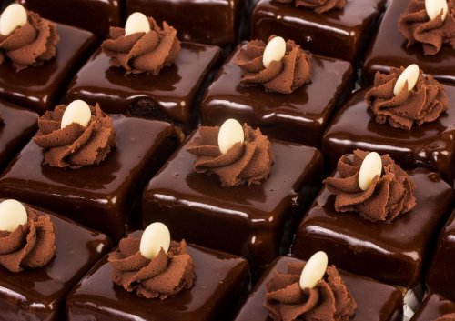 7 Decadent Traditional Chocolate Cakes From Around the World