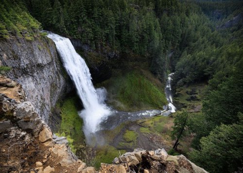 22 of the World’s Most Hypnotic Waterfalls