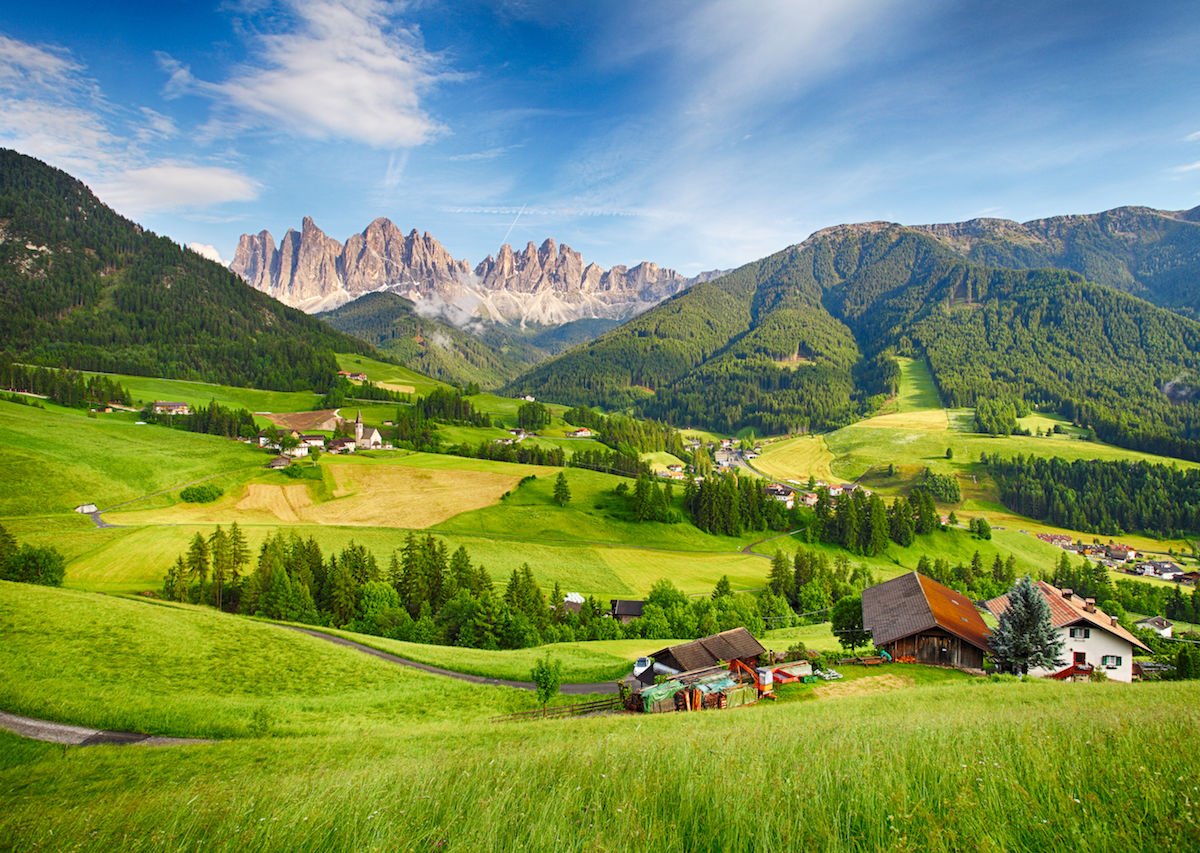 The Ultimate Guide To Hiking Italy’s Most Breathtaking Trails