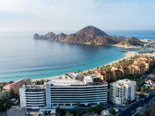 This New Cabo Resort Is The Perfect Spot To Reinvigorate Your Love For Travel