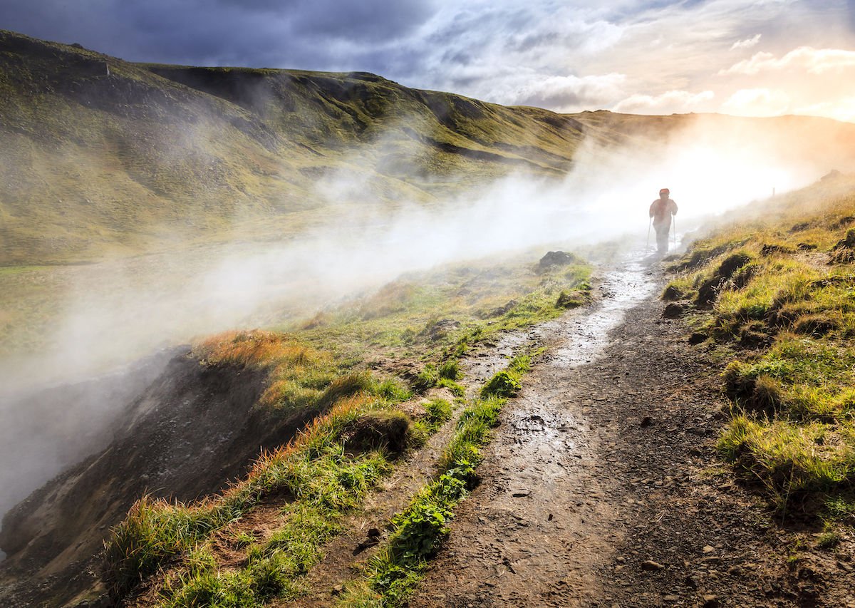 7 Spectacular Day Hikes From Reykjavík