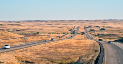 Avoid This Dangerously Windy Wyoming Highway at All Costs on Your Next Road Trip