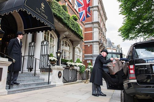 The Most Iconic Hotels in London in Walkable Distance To Major Attractions