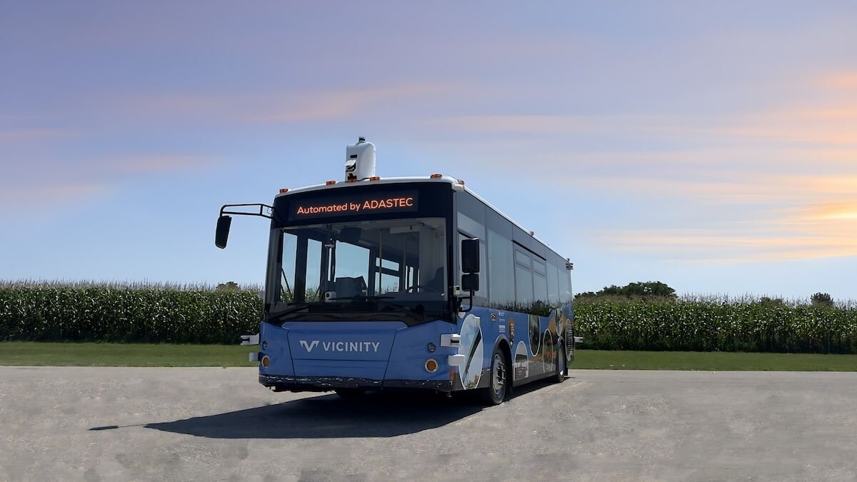 You Can Now Ride an Autonomous Electric Bus Through Sleeping Dunes National Lakeshore