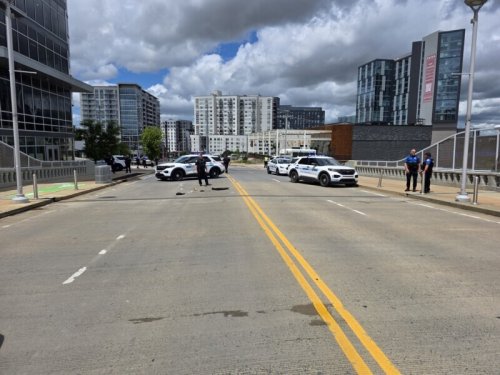 Suspect Killed, Officer Injured in Shootout on Nashville Bridge