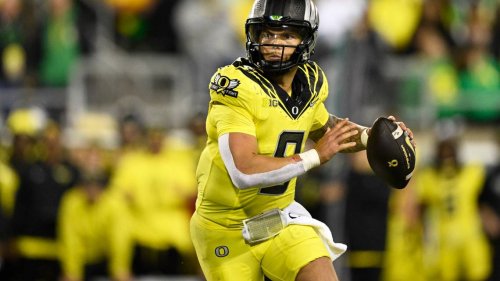 Dillon Gabriel’s Height Standing Beside Bo Nix and Justin Herbert Catches Attention