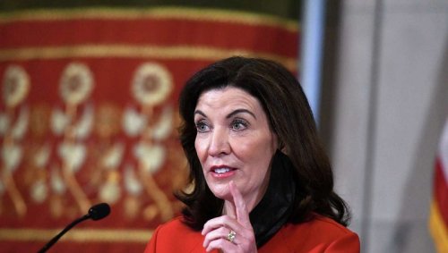 Due to COVID Governor Kathy Hochul renews executive order in NY