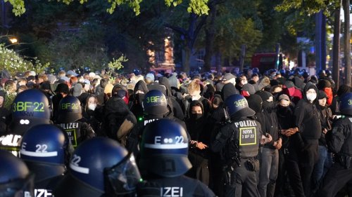 Ticker zum Protest-Wochenende in Leipzig: Neue Demo am Abend in Connewitz verboten | MDR.DE