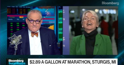 U.S. Energy Secretary Bursts Out Laughing When Asked Her Plan to Increase Oil Production in America